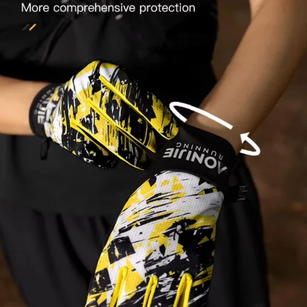 Alternative view of Guantes running