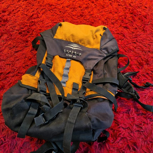 Alternative view of Mochila trekking Eusebio 45 L